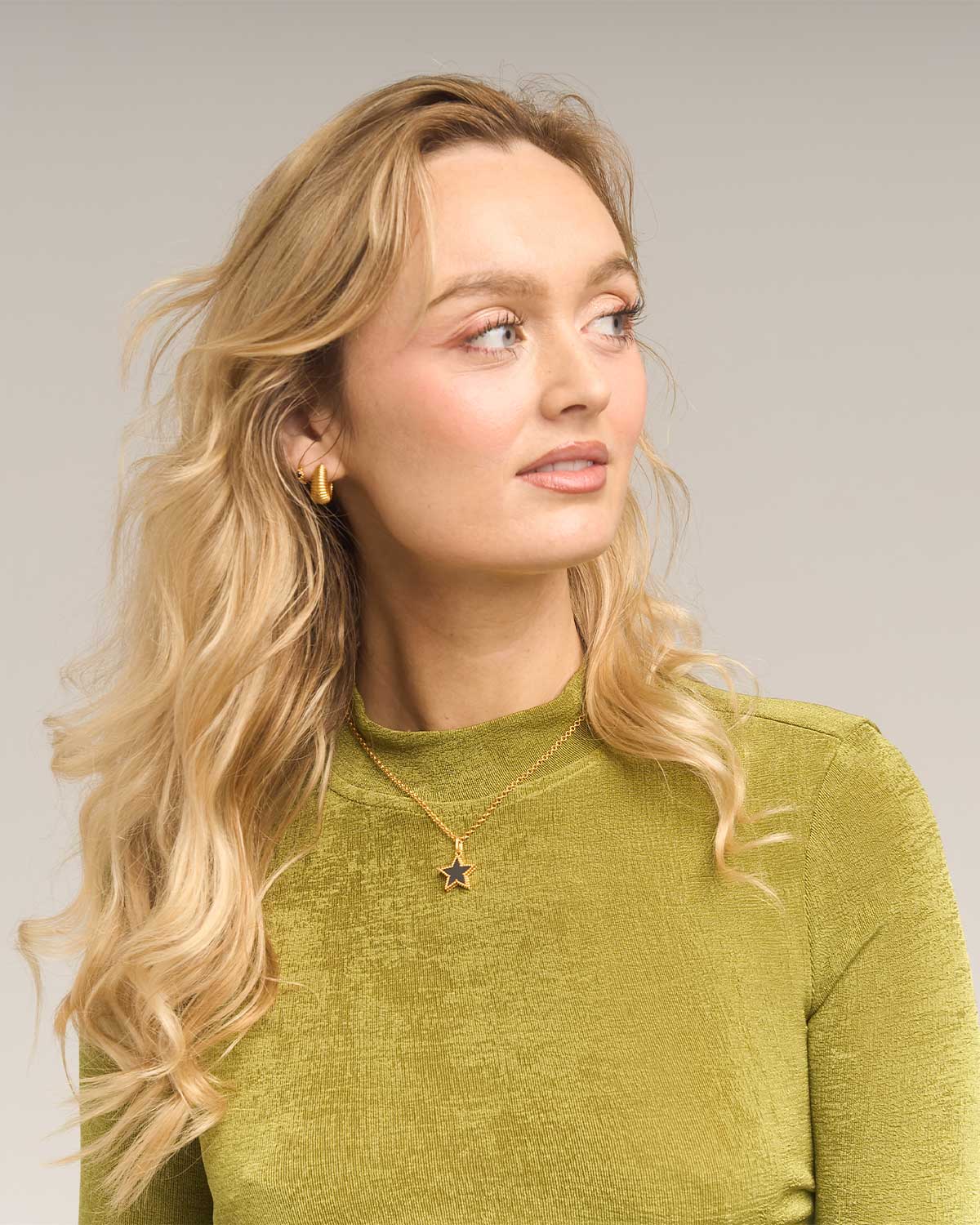 Light wight quirky hoops for everyday look