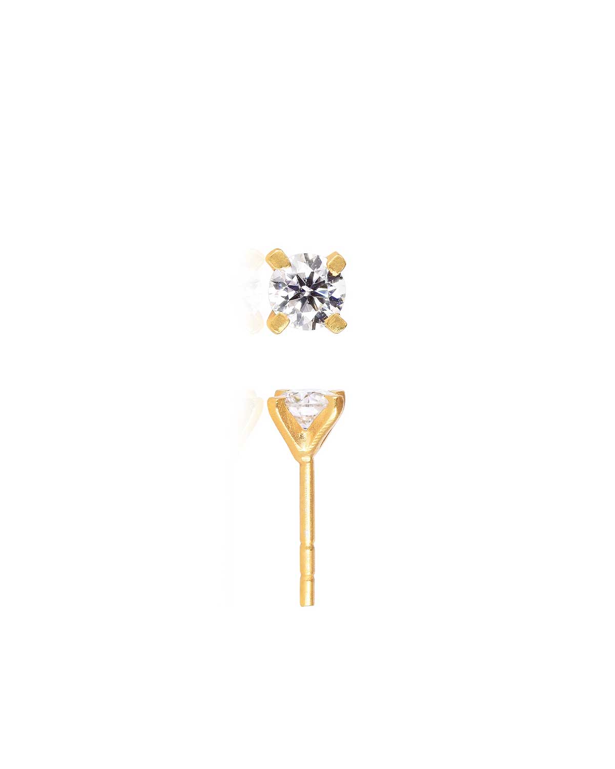Timeless gold stud earrings with white moissanite diamonds