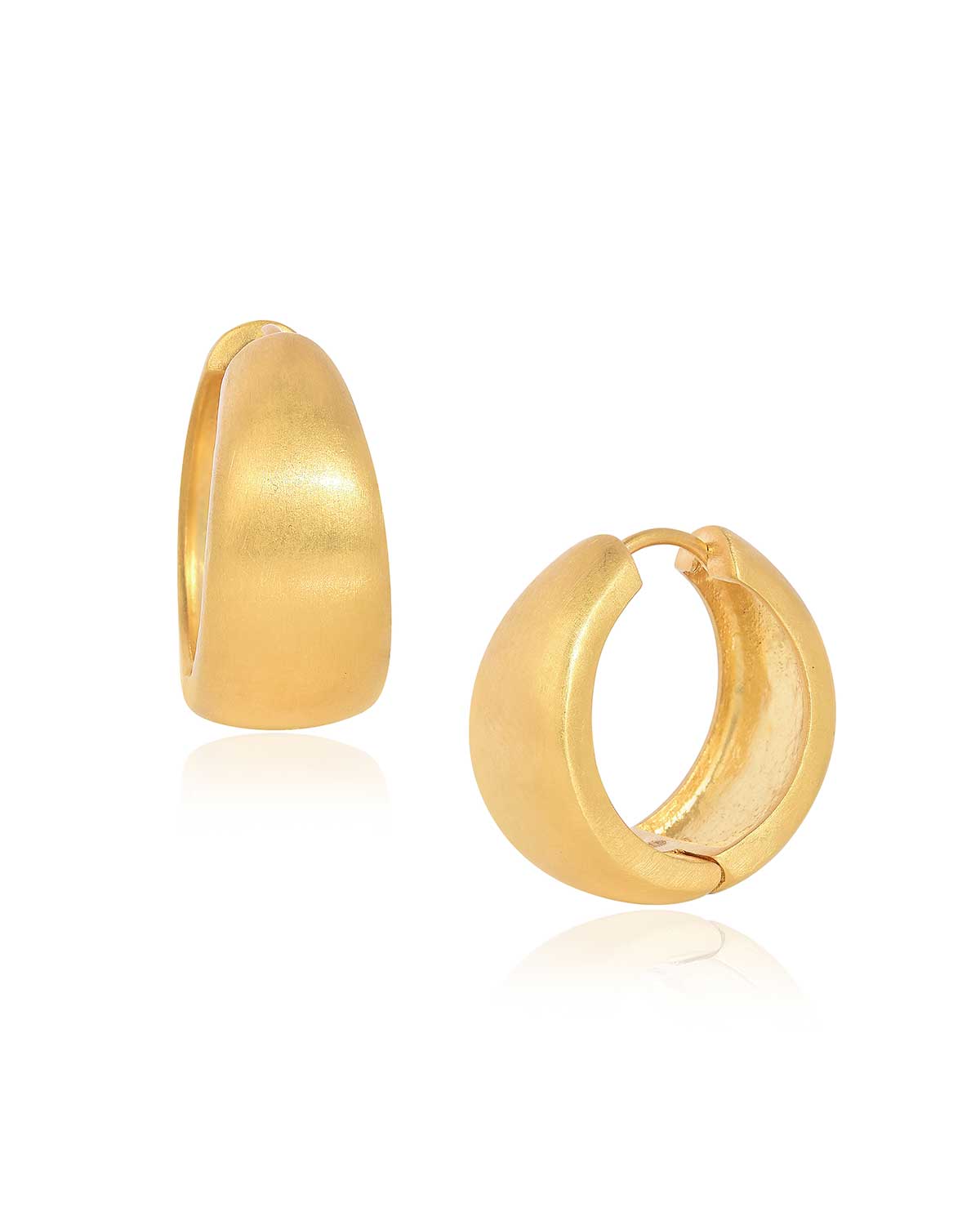 Everyday chunky gold mini hoop earrings with a lightweight design