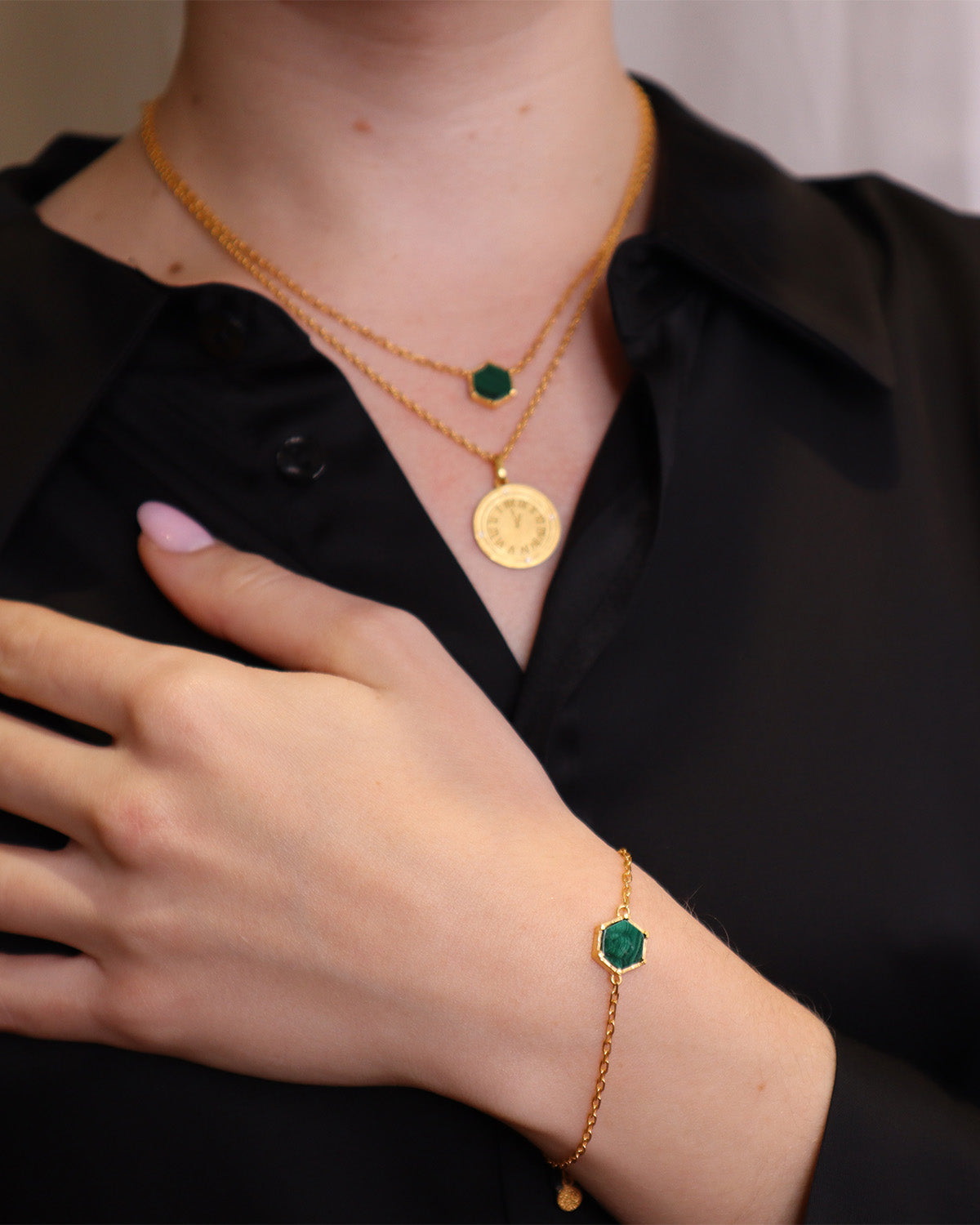 Everyday gold and silver bracelet with a natural malachite gemstone