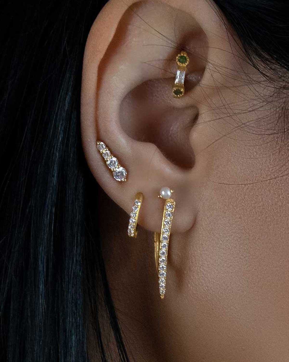 Mei Graduating Mini Crystal Gold Stud - Moon London