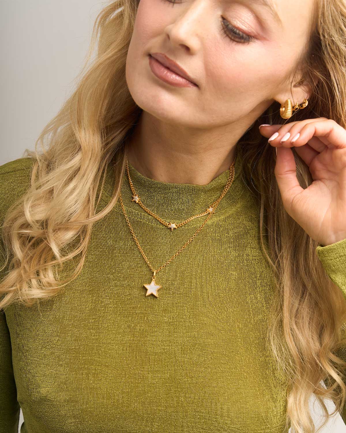 "Star" Gold Choker Adjustable Necklace