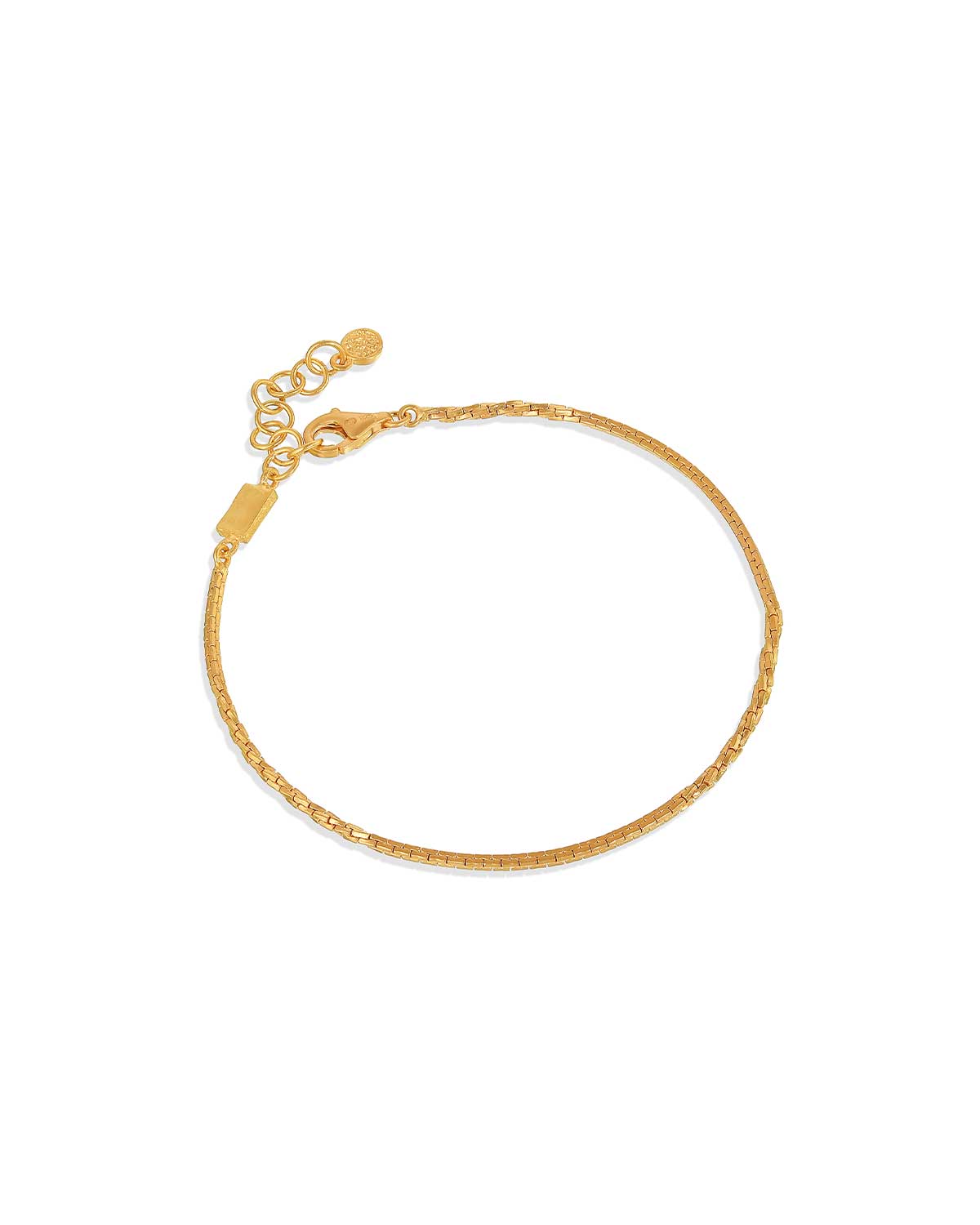 Elegant gold bracelet with adjustable chain and two patterned designs