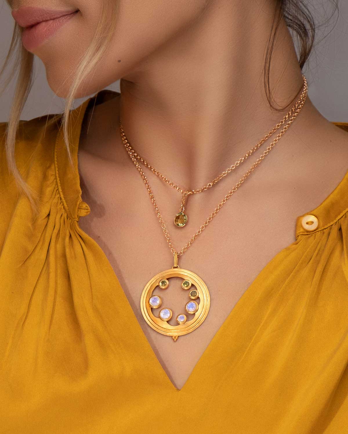 Mystic Gem Pendent Gold Necklace - Moon London